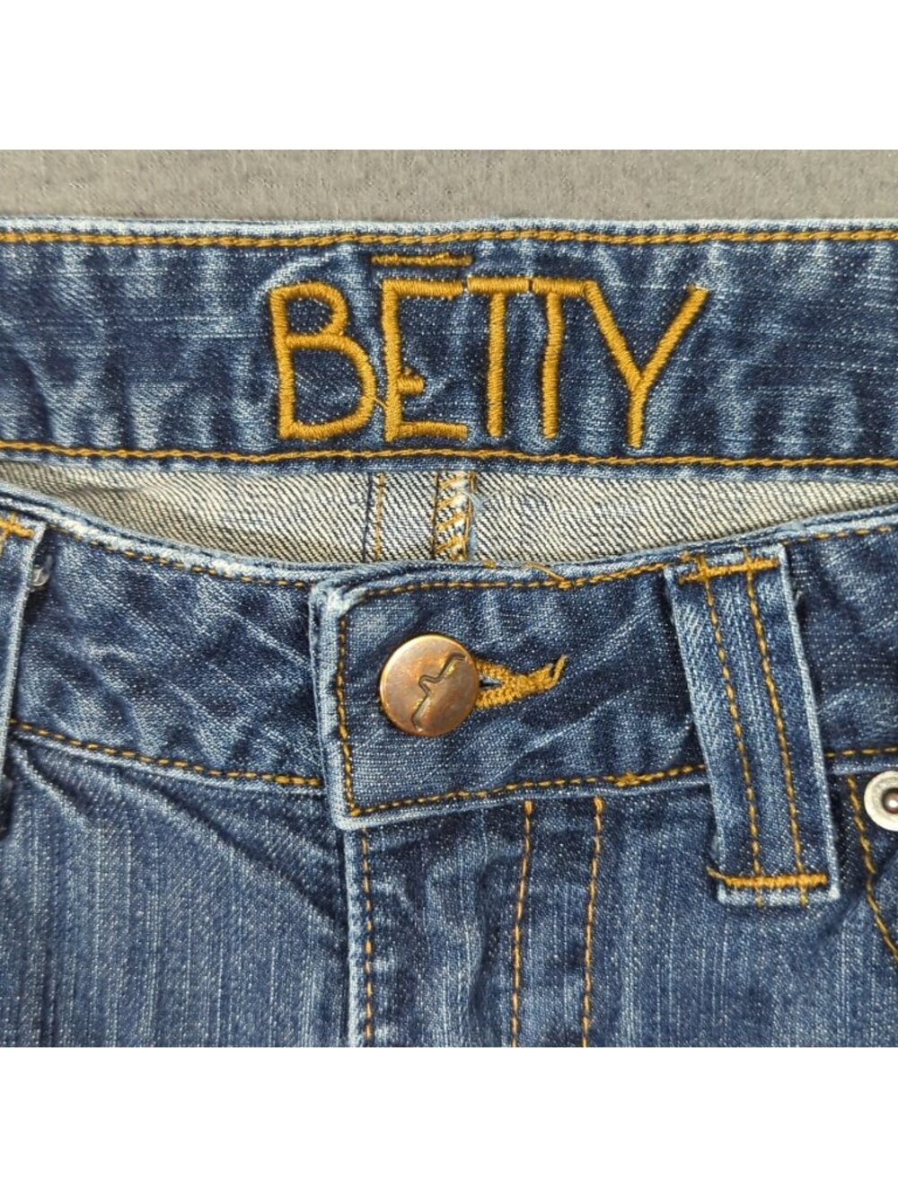 Kimes Ranch Jeans Women's 4x34 Blue Betty Mid Rise Boot Denim Western Cowgirl